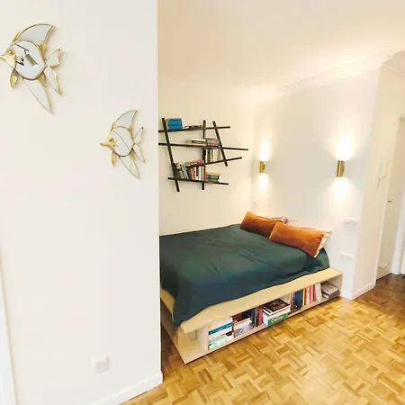 5 Min To Sea, 8 Min To Train Station, Parking Menton