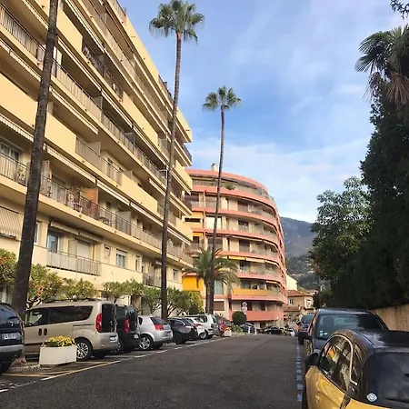 Appartement 5 Min To Sea, 8 Min To Train Station, Parking